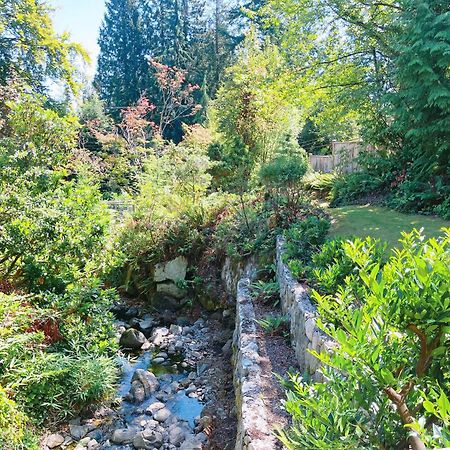 66 Creek Garden House West Vancouver Exterior photo